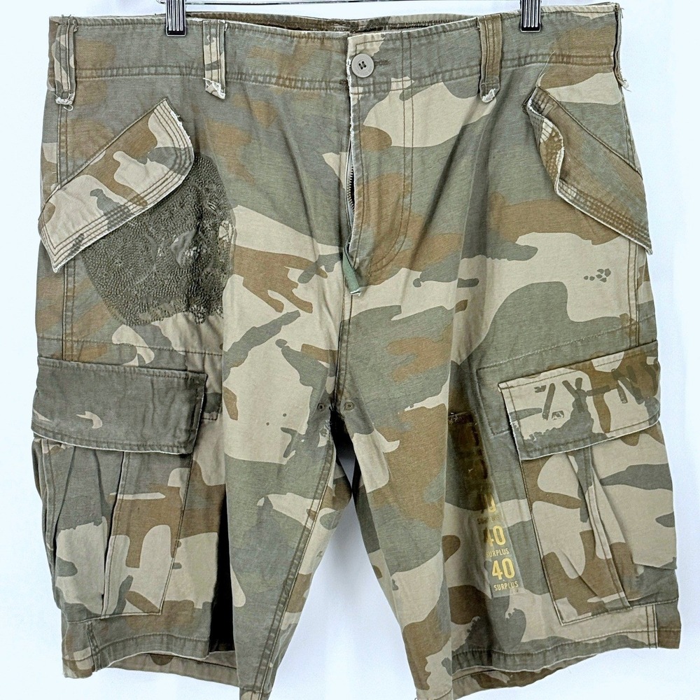 Zoo York Vintage Y2K New Mens Camo Cargo Shorts 40 Long Embroidery‎ Streetwear